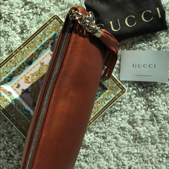 GUCCI Authentic Orange Leather Large Clutch - Picture 5 of 8